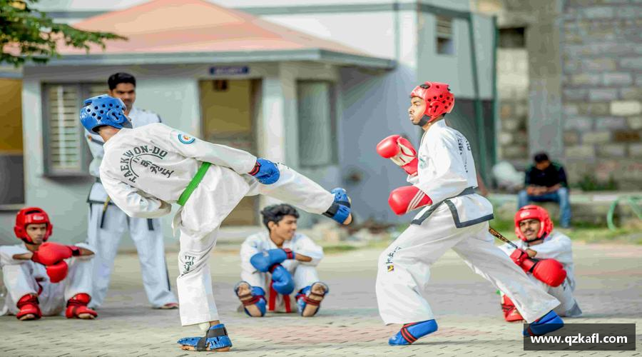 强者征途，梦想起航！